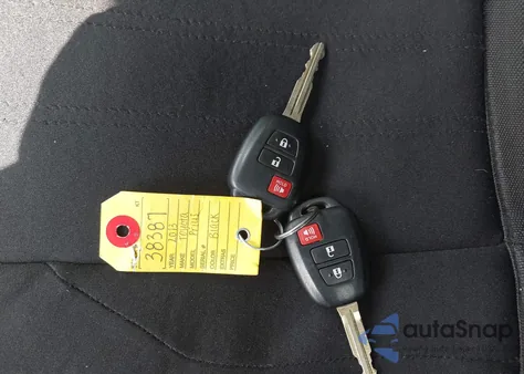 2013 Toyota Prius C Two из США, поврежденный, VIN JTDKDTB3XD1038387